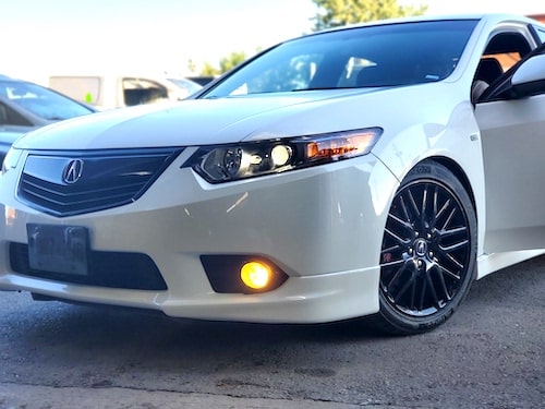 Auto paint for Acura TSX at auto body shop in toronto 